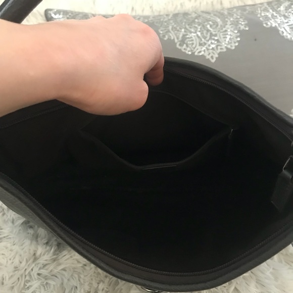 Gucci purse - Picture 3 of 5